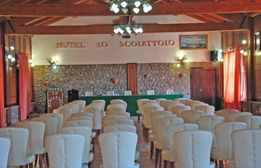 Hotel Lo Scoiattolo Cotronei 外观 照片